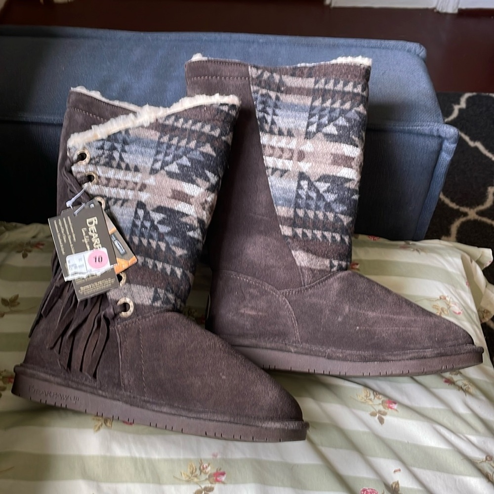 New bear paw brown boots with tags